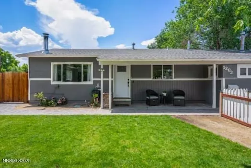 1203 Stanford, Sparks, Nevada 89431, 3 Bedrooms Bedrooms, ,2 BathroomsBathrooms,Residential,Residential,Stanford,250051677