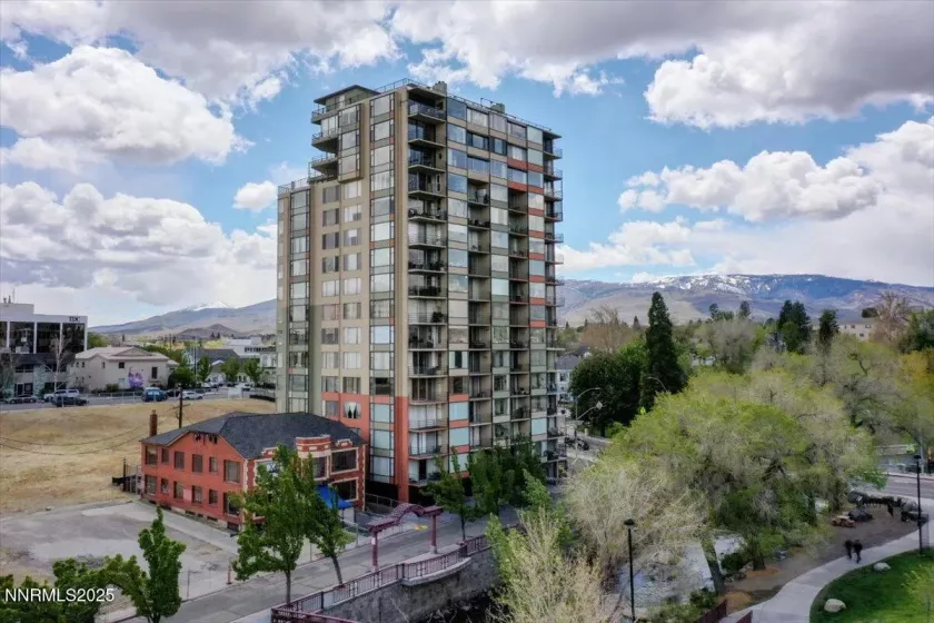 280 Island, Reno, Nevada 89501, 2 Bedrooms Bedrooms, ,2 BathroomsBathrooms,Residential,Residential,Island,250051680