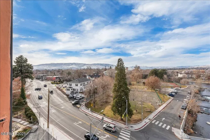 280 Island, Reno, Nevada 89501, 2 Bedrooms Bedrooms, ,2 BathroomsBathrooms,Residential,Residential,Island,250051680