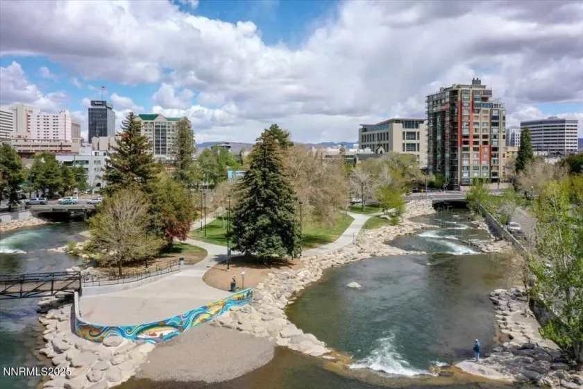 280 Island, Reno, Nevada 89501, 2 Bedrooms Bedrooms, ,2 BathroomsBathrooms,Residential,Residential,Island,250051680