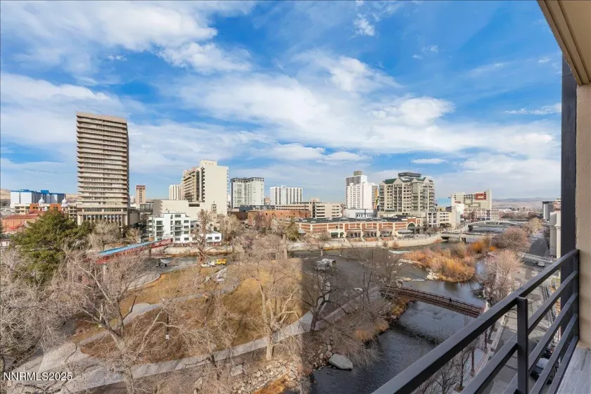 280 Island, Reno, Nevada 89501, 2 Bedrooms Bedrooms, ,2 BathroomsBathrooms,Residential,Residential,Island,250051680