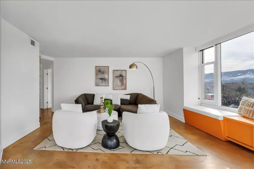 280 Island, Reno, Nevada 89501, 2 Bedrooms Bedrooms, ,2 BathroomsBathrooms,Residential,Residential,Island,250051680