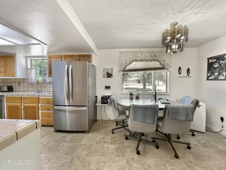 Kitchen/breakfast nook