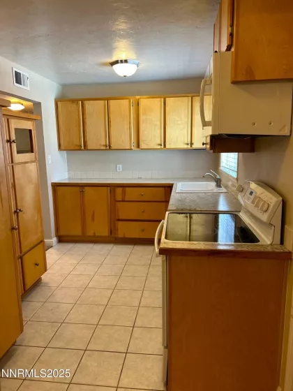 1675 Harvard, Reno, Nevada 89502, 3 Bedrooms Bedrooms, ,1 BathroomBathrooms,Residential Lease,Manufactured,Harvard,250051697