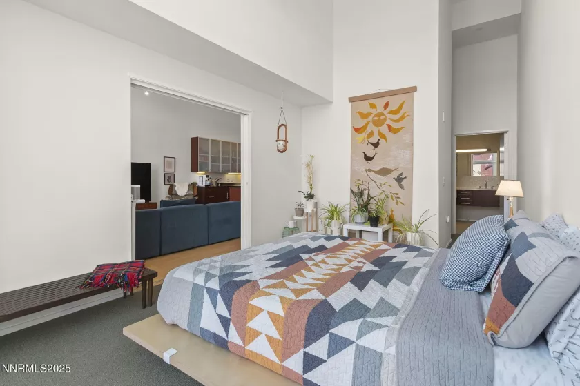 255 Sierra, Reno, Nevada 89501, 1 Bedroom Bedrooms, ,2 BathroomsBathrooms,Residential,Residential,Sierra,250051704