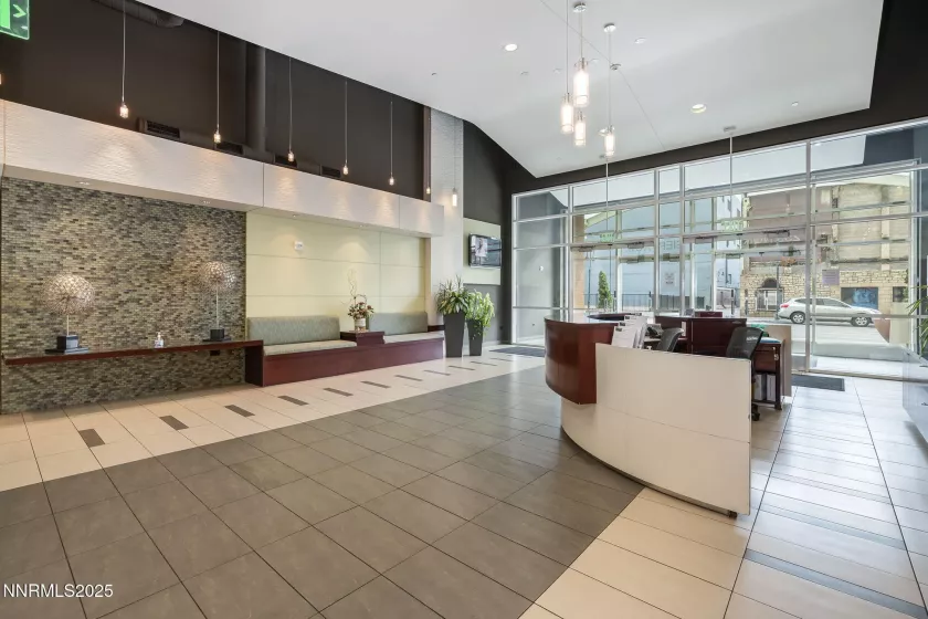 255 Sierra, Reno, Nevada 89501, 1 Bedroom Bedrooms, ,2 BathroomsBathrooms,Residential,Residential,Sierra,250051704