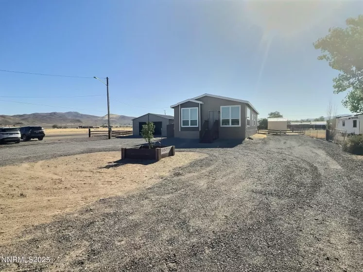 3913 Amber, Silver Springs, Nevada 89429, 4 Bedrooms Bedrooms, ,2 BathroomsBathrooms,Residential,Residential,Amber,250051706