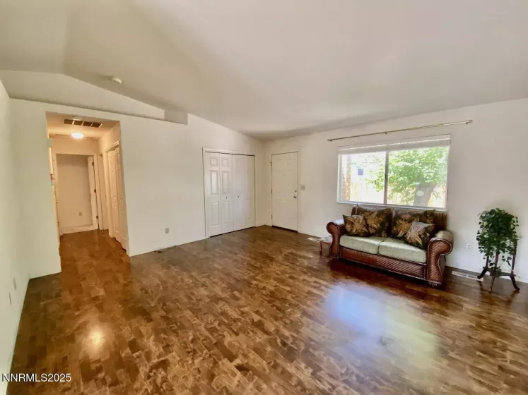 3132 Chubasco, Carson City, Nevada 89701, 2 Bedrooms Bedrooms, ,2 BathroomsBathrooms,Residential,Residential,Chubasco,250051708