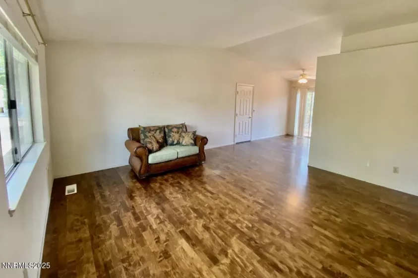 3132 Chubasco, Carson City, Nevada 89701, 2 Bedrooms Bedrooms, ,2 BathroomsBathrooms,Residential,Residential,Chubasco,250051708