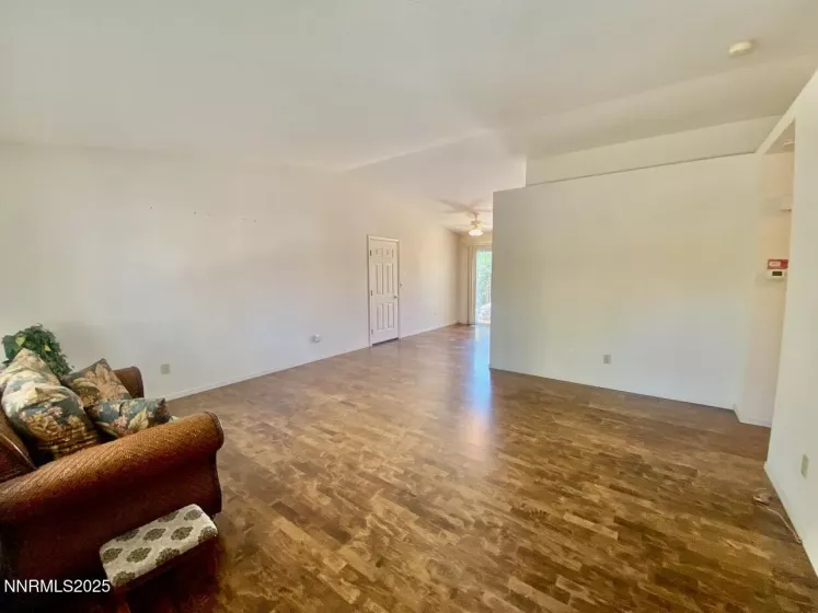 3132 Chubasco, Carson City, Nevada 89701, 2 Bedrooms Bedrooms, ,2 BathroomsBathrooms,Residential,Residential,Chubasco,250051708