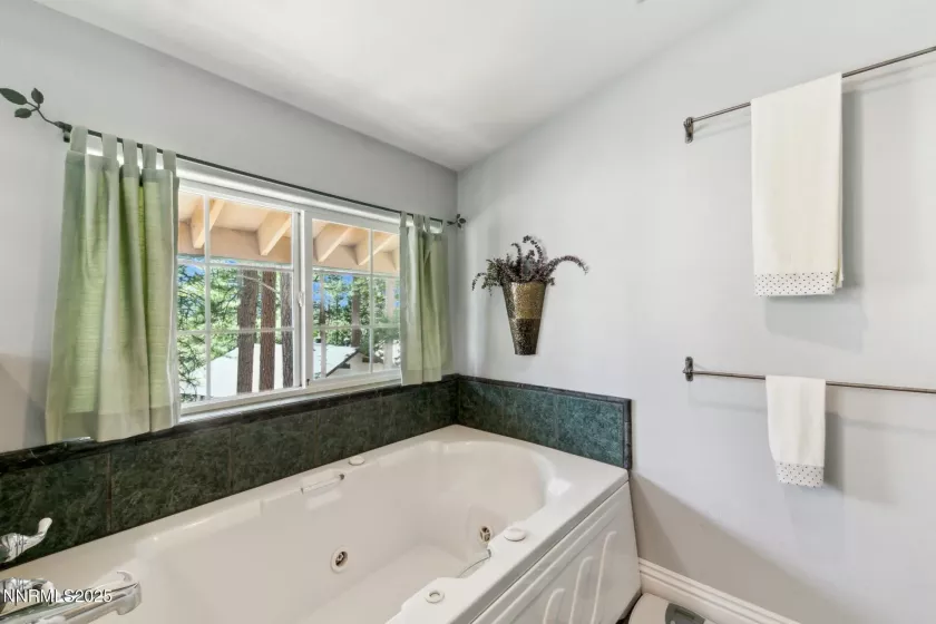 1064 Lucerne, Incline Village, Nevada 89451, 4 Bedrooms Bedrooms, ,3 BathroomsBathrooms,Residential,Residential,Lucerne,250051710