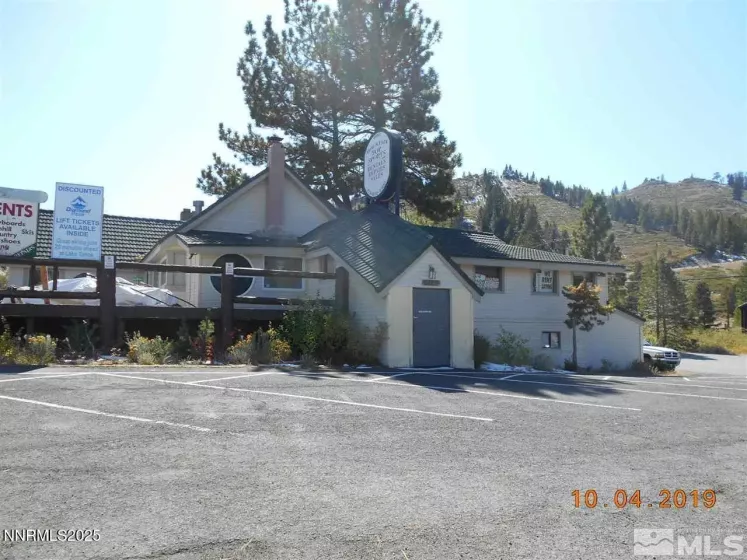 11000 Mount Rose, Reno, Nevada 89511, 5 Bedrooms Bedrooms, ,5 BathroomsBathrooms,Residential,Residential,Mount Rose,250050452
