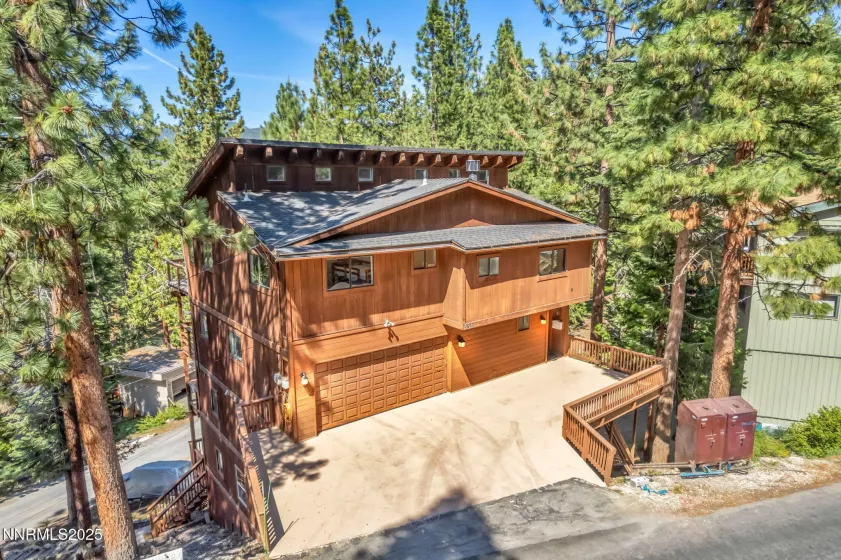 638 Martin, Zephyr Cove, Nevada 89448, 7 Bedrooms Bedrooms, ,6 BathroomsBathrooms,Residential,Residential,Martin,250051712