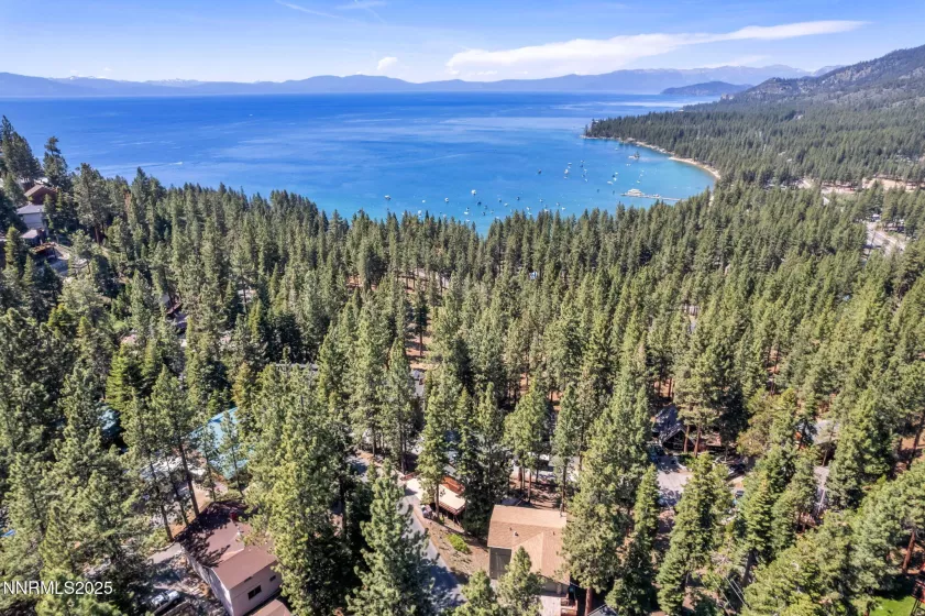 638 Martin, Zephyr Cove, Nevada 89448, 7 Bedrooms Bedrooms, ,6 BathroomsBathrooms,Residential,Residential,Martin,250051712
