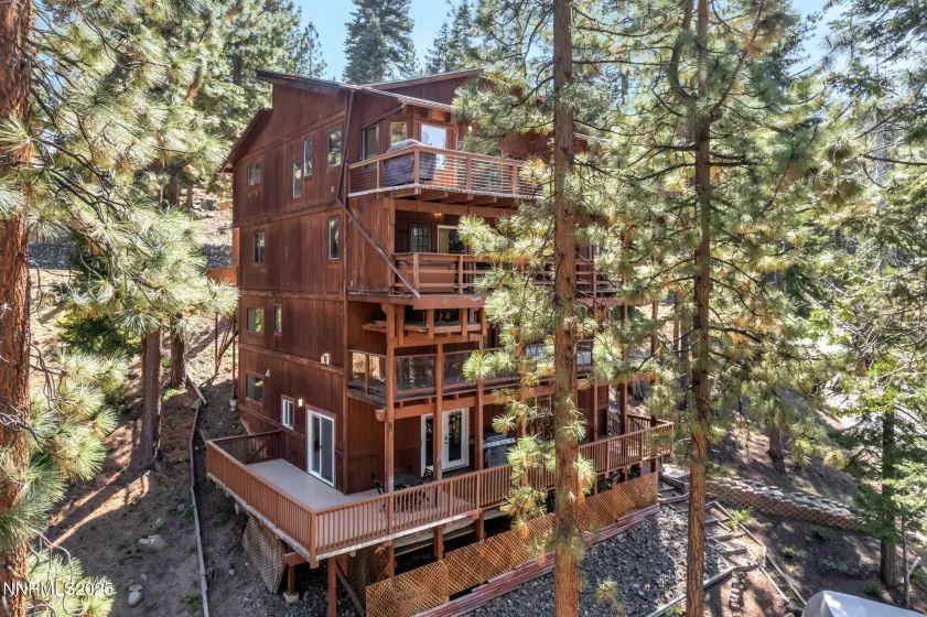 638 Martin, Zephyr Cove, Nevada 89448, 7 Bedrooms Bedrooms, ,6 BathroomsBathrooms,Residential,Residential,Martin,250051712