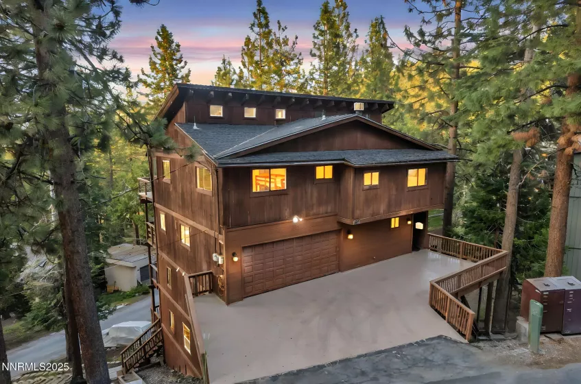 638 Martin, Zephyr Cove, Nevada 89448, 7 Bedrooms Bedrooms, ,6 BathroomsBathrooms,Residential,Residential,Martin,250051712