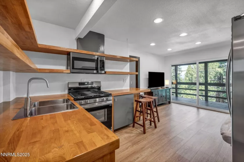 638 Martin, Zephyr Cove, Nevada 89448, 7 Bedrooms Bedrooms, ,6 BathroomsBathrooms,Residential,Residential,Martin,250051712