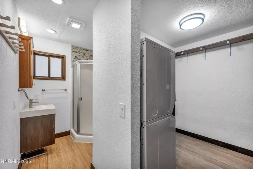 638 Martin, Zephyr Cove, Nevada 89448, 7 Bedrooms Bedrooms, ,6 BathroomsBathrooms,Residential,Residential,Martin,250051712