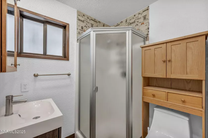 638 Martin, Zephyr Cove, Nevada 89448, 7 Bedrooms Bedrooms, ,6 BathroomsBathrooms,Residential,Residential,Martin,250051712