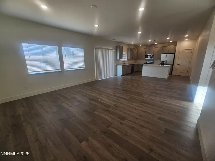 6198 Lazy Mdw, Sparks, Nevada 89436, 4 Bedrooms Bedrooms, ,3 BathroomsBathrooms,Residential Lease,Manufactured,Lazy Mdw,250051713
