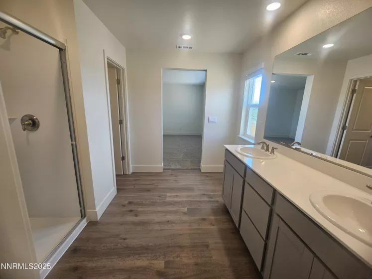 6198 Lazy Mdw, Sparks, Nevada 89436, 4 Bedrooms Bedrooms, ,3 BathroomsBathrooms,Residential Lease,Manufactured,Lazy Mdw,250051713
