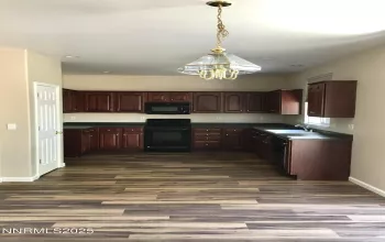 1998 Amber Leaf, Sparks, Nevada 89434, 4 Bedrooms Bedrooms, ,3 BathroomsBathrooms,Residential Lease,Manufactured,Amber Leaf,250051716
