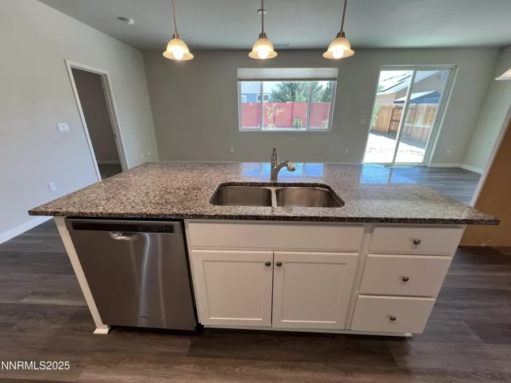 573 Country Hollow, Fernley, Nevada 89408, 3 Bedrooms Bedrooms, ,2 BathroomsBathrooms,Residential,Residential,Country Hollow,250051723