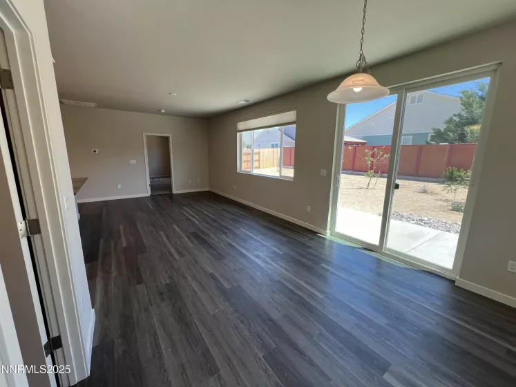 573 Country Hollow, Fernley, Nevada 89408, 3 Bedrooms Bedrooms, ,2 BathroomsBathrooms,Residential,Residential,Country Hollow,250051723