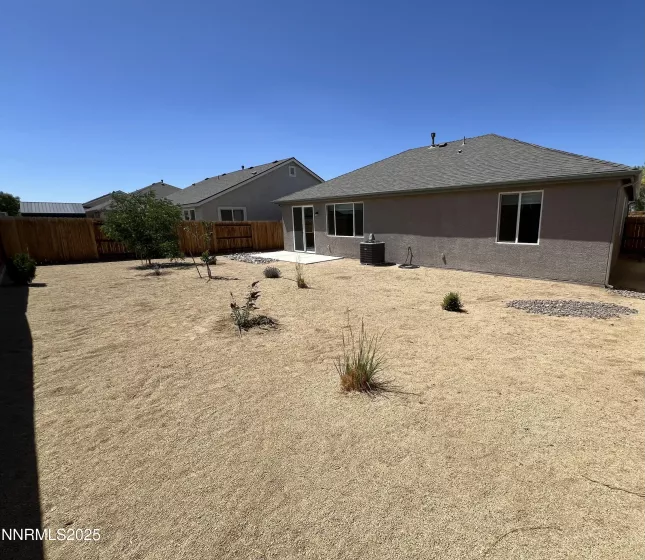 573 Country Hollow, Fernley, Nevada 89408, 3 Bedrooms Bedrooms, ,2 BathroomsBathrooms,Residential,Residential,Country Hollow,250051723