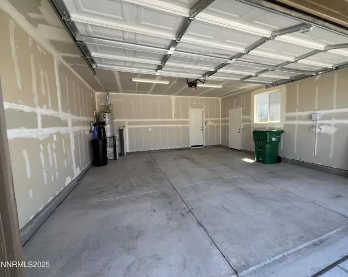 573 Country Hollow, Fernley, Nevada 89408, 3 Bedrooms Bedrooms, ,2 BathroomsBathrooms,Residential,Residential,Country Hollow,250051723