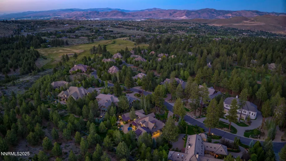 5825 Lausanne, Reno, Nevada 89511, 5 Bedrooms Bedrooms, ,8 BathroomsBathrooms,Residential,Residential,Lausanne,250051724