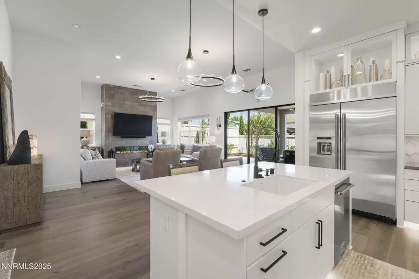 641 Braided Rope, Reno, Nevada 89511, 2 Bedrooms Bedrooms, ,3 BathroomsBathrooms,Residential,Residential,Braided Rope,250051727