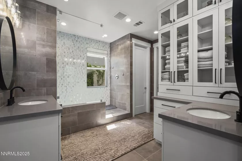 641 Braided Rope, Reno, Nevada 89511, 2 Bedrooms Bedrooms, ,3 BathroomsBathrooms,Residential,Residential,Braided Rope,250051727