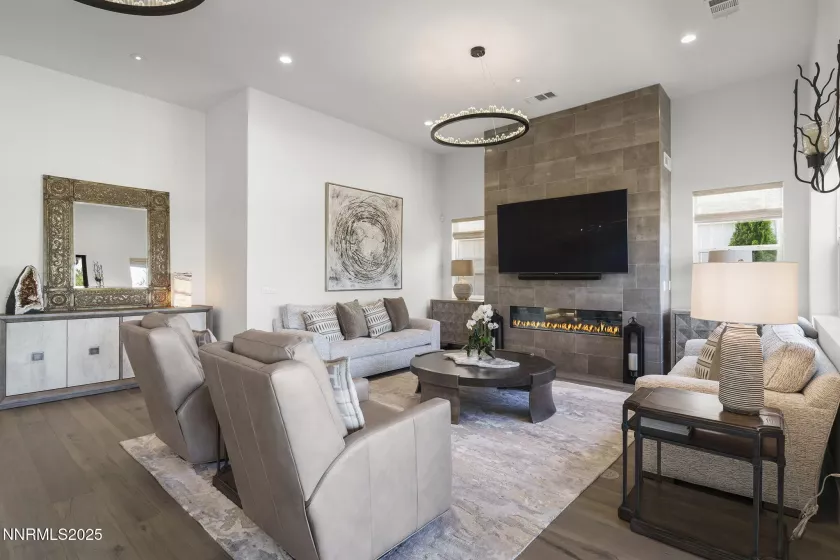 641 Braided Rope, Reno, Nevada 89511, 2 Bedrooms Bedrooms, ,3 BathroomsBathrooms,Residential,Residential,Braided Rope,250051727