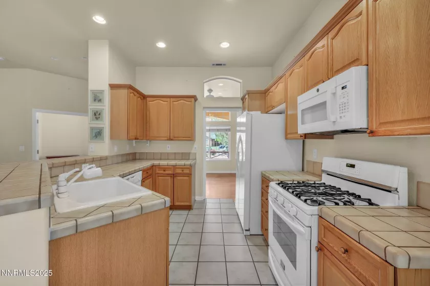 3123 Minino, Sparks, Nevada 89436, 3 Bedrooms Bedrooms, ,2 BathroomsBathrooms,Residential,Residential,Minino,250051734