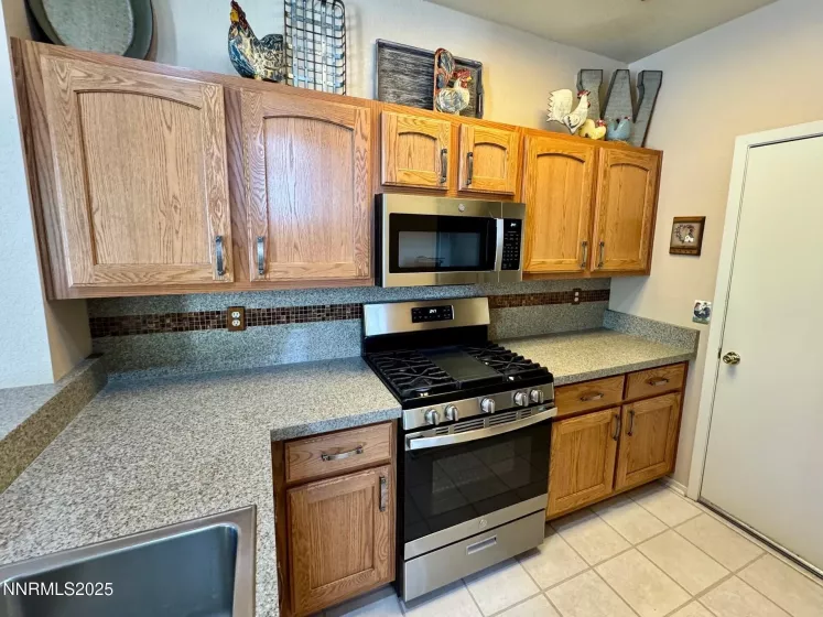4066 SNOWSHOE, Reno, Nevada 89502, 2 Bedrooms Bedrooms, ,3 BathroomsBathrooms,Residential,Residential,SNOWSHOE,250051736