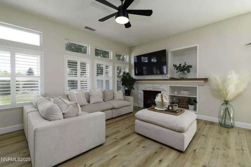 7861 Cantabria, Sparks, Nevada 89436, 3 Bedrooms Bedrooms, ,2 BathroomsBathrooms,Residential,Residential,Cantabria,250051737