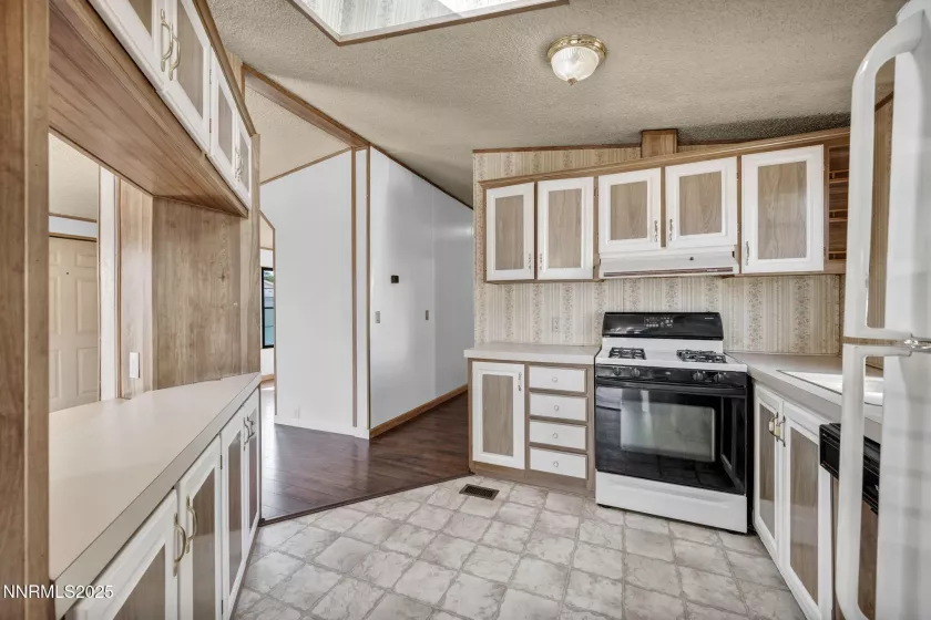 1155 Denise, Carson City, Nevada 89701, 3 Bedrooms Bedrooms, ,2 BathroomsBathrooms,Residential,Residential,Denise,250051739