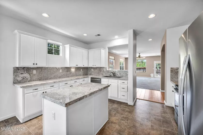 10559 Iron Point, Reno, Nevada 89521, 3 Bedrooms Bedrooms, ,2 BathroomsBathrooms,Residential,Residential,Iron Point,250051738