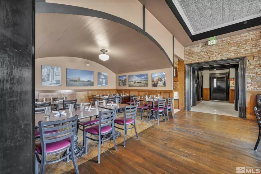 1453 HWY 395, Gardnerville, Nevada 89410, ,Commercial Sale,Residential,HWY 395,250005681