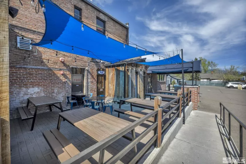 1453 HWY 395, Gardnerville, Nevada 89410, ,Commercial Sale,Residential,HWY 395,250005681