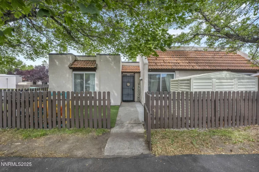 1041 Baywood, Sparks, Nevada 89434, 3 Bedrooms Bedrooms, ,1 BathroomBathrooms,Residential,Residential,Baywood,250051743