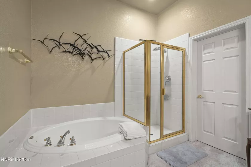 6694 Aston, Sparks, Nevada 89436, 3 Bedrooms Bedrooms, ,4 BathroomsBathrooms,Residential,Residential,Aston,250051744
