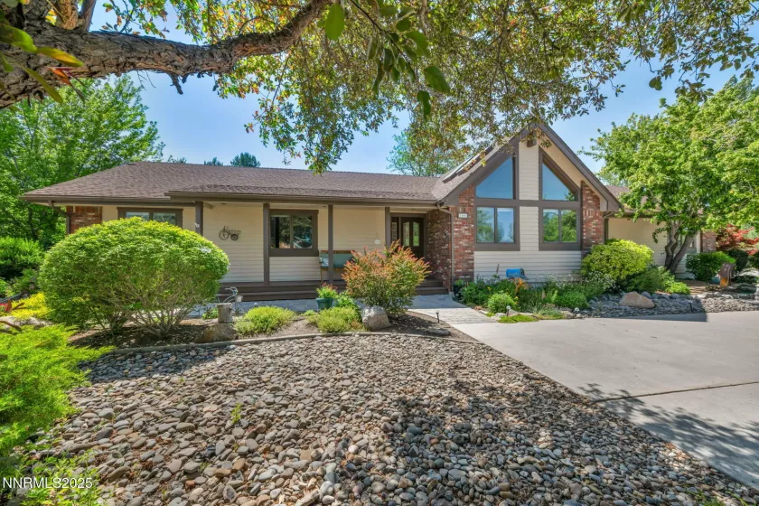 1008 Georgia, Gardnerville, Nevada 89460, 4 Bedrooms Bedrooms, ,4 BathroomsBathrooms,Residential,Residential,Georgia,250051750