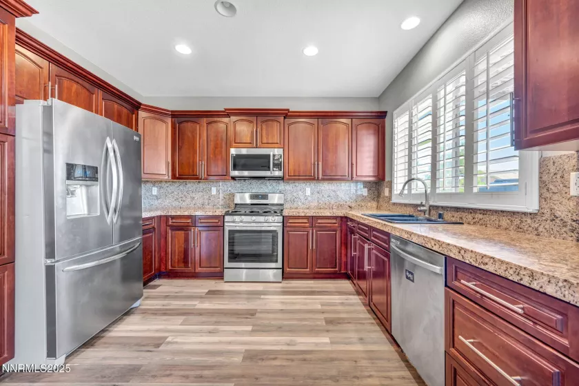 1720 Blue Oak, Fernley, Nevada 89408, 5 Bedrooms Bedrooms, ,3 BathroomsBathrooms,Residential,Residential,Blue Oak,250051751