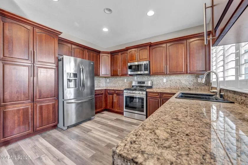 1720 Blue Oak, Fernley, Nevada 89408, 5 Bedrooms Bedrooms, ,3 BathroomsBathrooms,Residential,Residential,Blue Oak,250051751