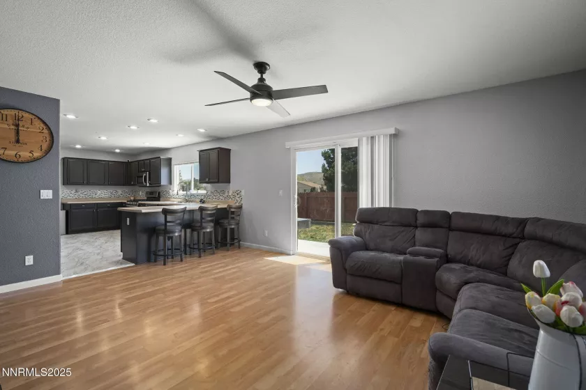 18204 Cedar View, Reno, Nevada 89508, 5 Bedrooms Bedrooms, ,3 BathroomsBathrooms,Residential,Residential,Cedar View,250051756