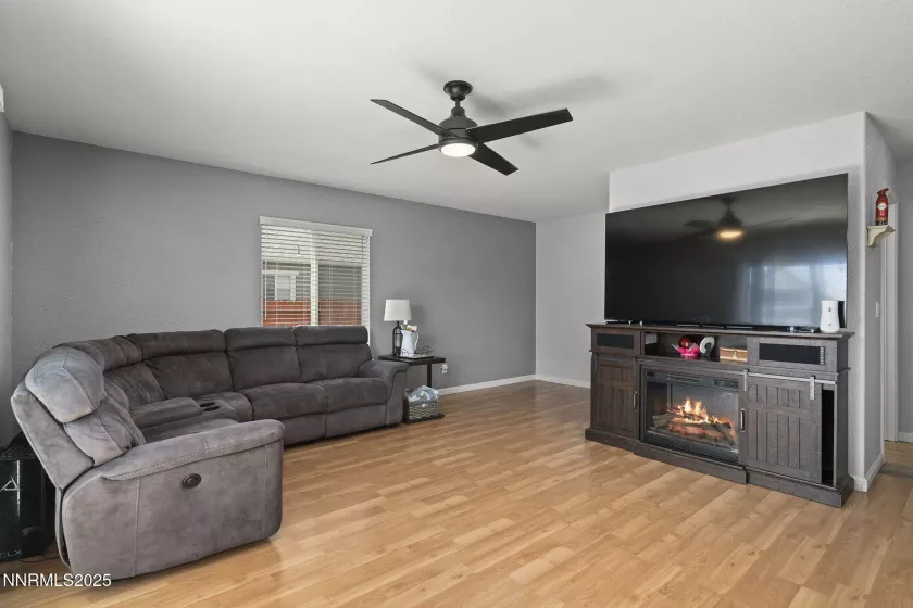 18204 Cedar View, Reno, Nevada 89508, 5 Bedrooms Bedrooms, ,3 BathroomsBathrooms,Residential,Residential,Cedar View,250051756
