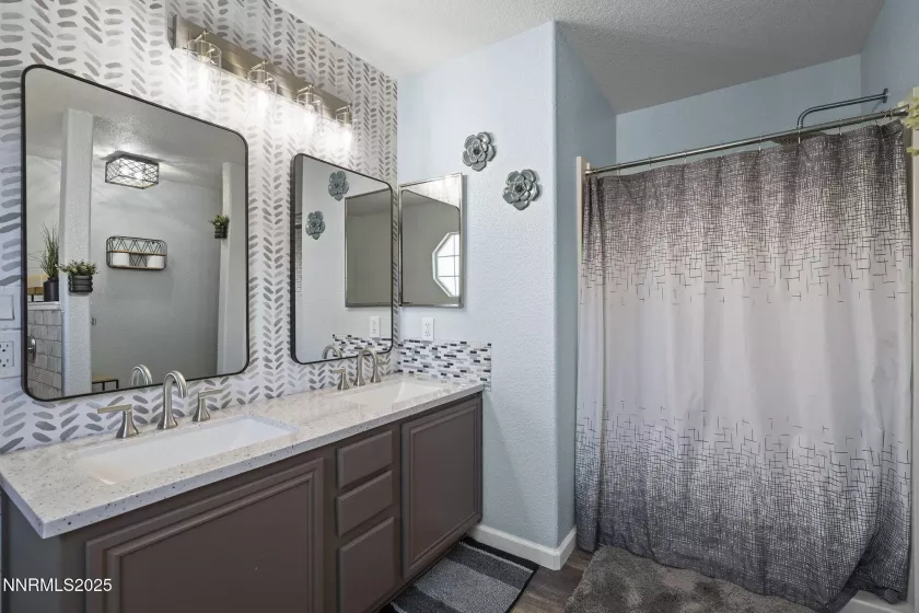 18204 Cedar View, Reno, Nevada 89508, 5 Bedrooms Bedrooms, ,3 BathroomsBathrooms,Residential,Residential,Cedar View,250051756