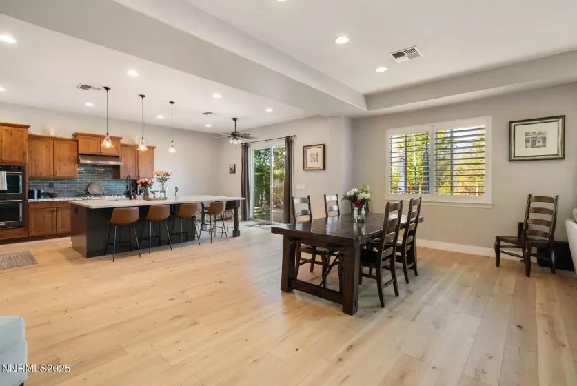 9885 Firefoot, Reno, Nevada 89521, 4 Bedrooms Bedrooms, ,3 BathroomsBathrooms,Residential,Residential,Firefoot,250051779